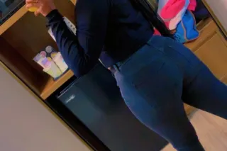 ROYAL TREATMENT - Image 3